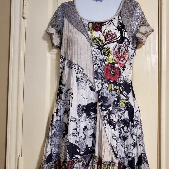 Tshirt A-line Dress w/handkerchief hem - Picture 1 of 11